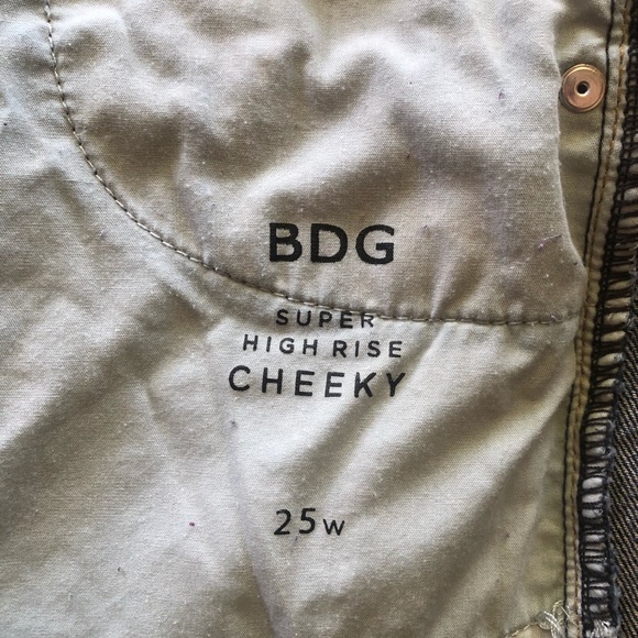 BDG shorts - Picture 3 of 3